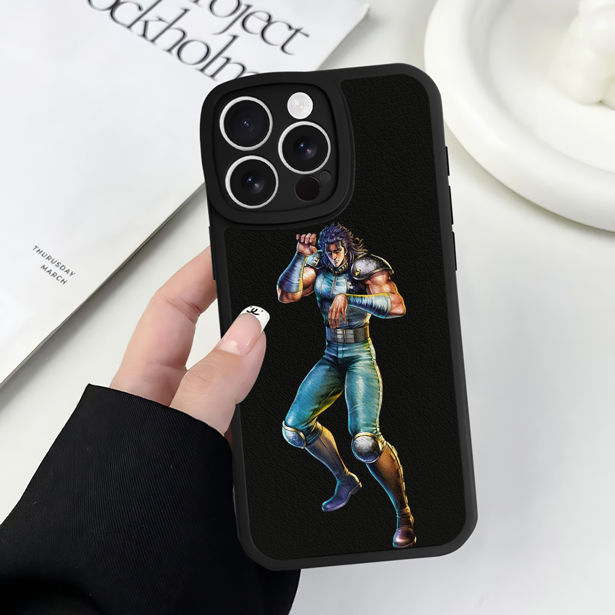 （画像用） 北斗の拳 Fist of the North Star 【iPhone 16シリーズ対応】シリコンスマホケース（レザー調） 材質：シリコン